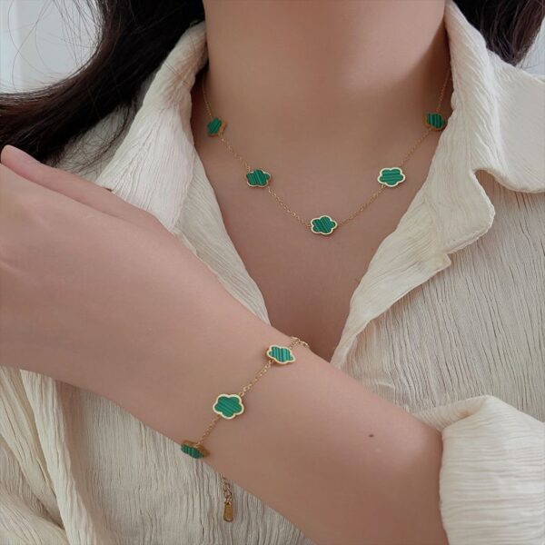 Midnight Clover Elegance Stainless Steel Jewelry Set - Image 3